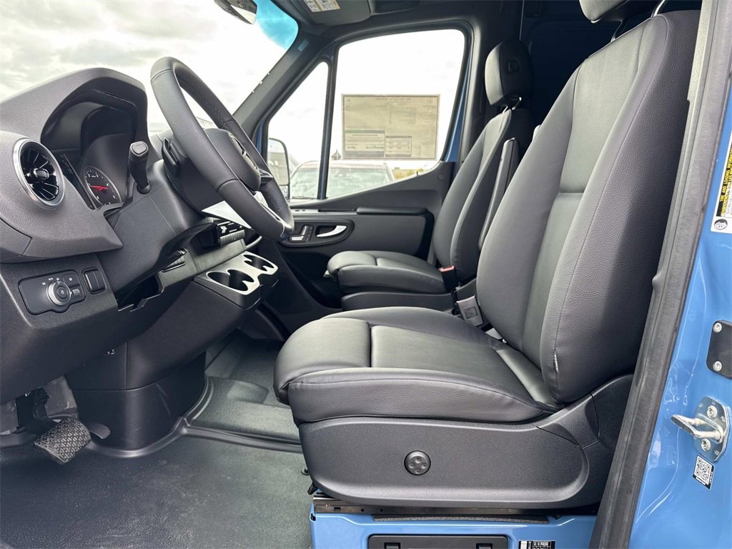 New 2026 Mercedes-Benz Sprinter 2500 image 17