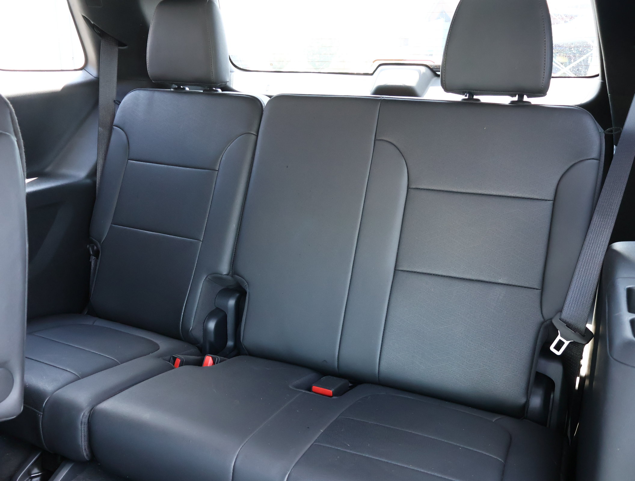 Used 2023 Chevrolet Traverse High Country AWD/4WD image 27