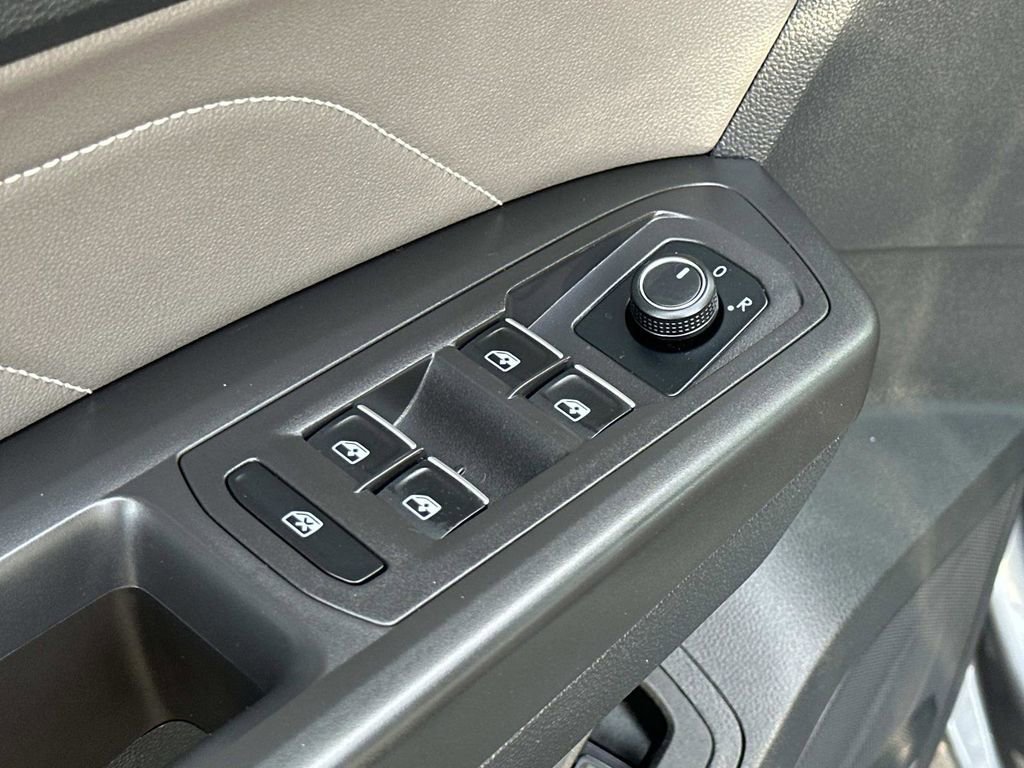 Used 2022 Volkswagen Atlas SE image 23