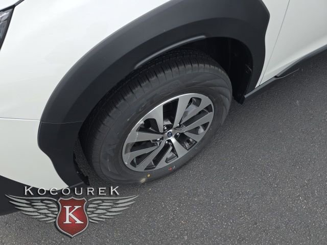 Certified 2025 Subaru Outback Premium image 9