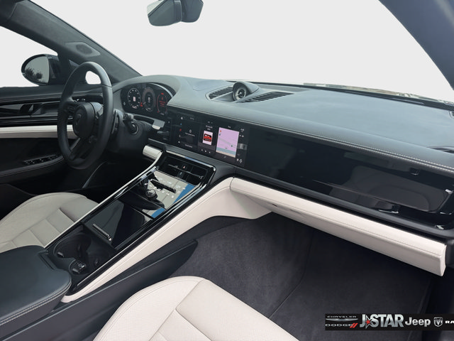 Used 2025 Porsche Panamera Turbo AWD/4WD image 22