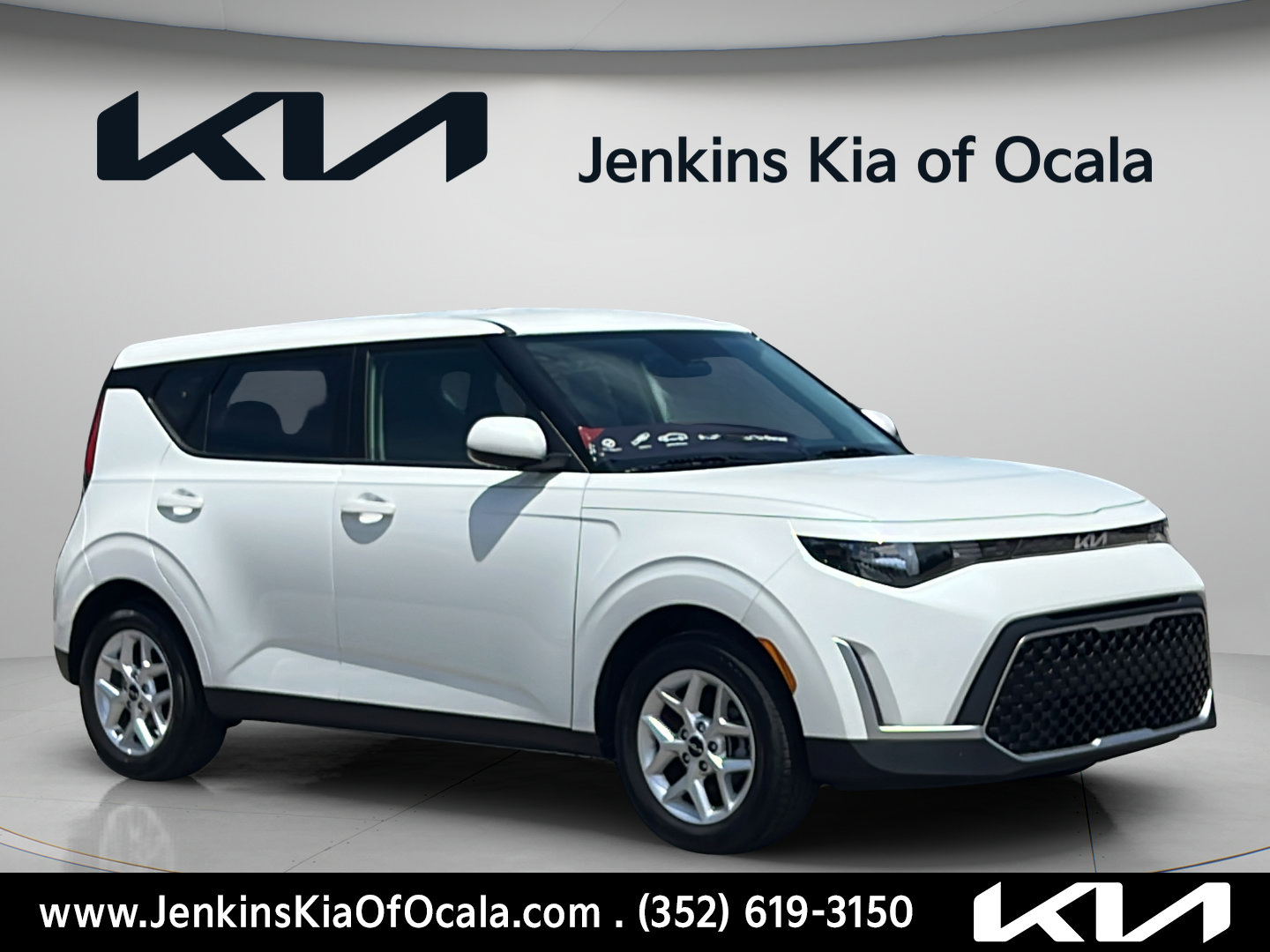 Certified 2025 Kia Soul LX w/ LX Technology Package FWD image 1