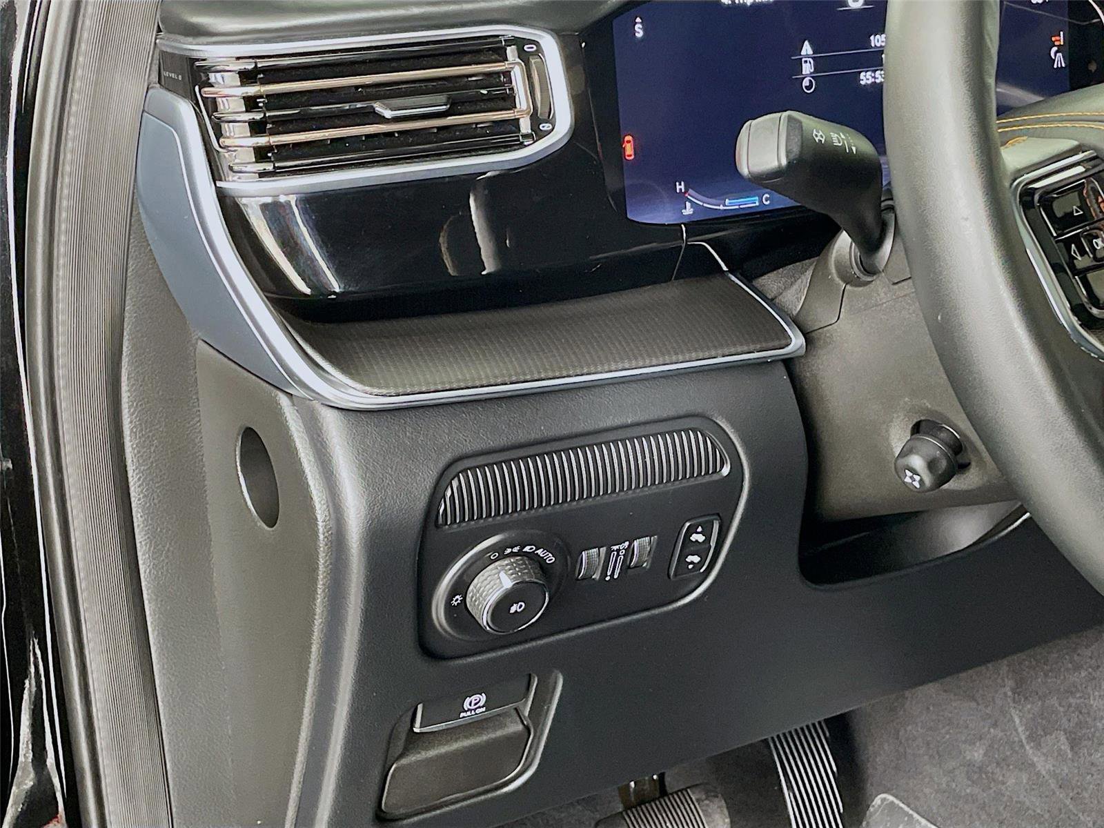 Used 2024 Jeep Grand Wagoneer L Series III w/ Rear Seat Video Group 1 image 13