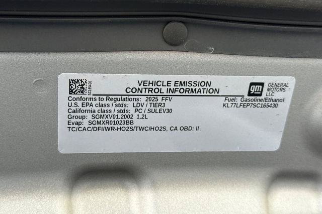 Used 2025 Chevrolet Trax LS FWD image 37