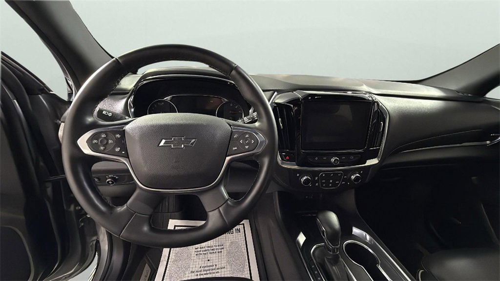 Used 2023 Chevrolet Traverse Premier w/ Redline Edition image 19