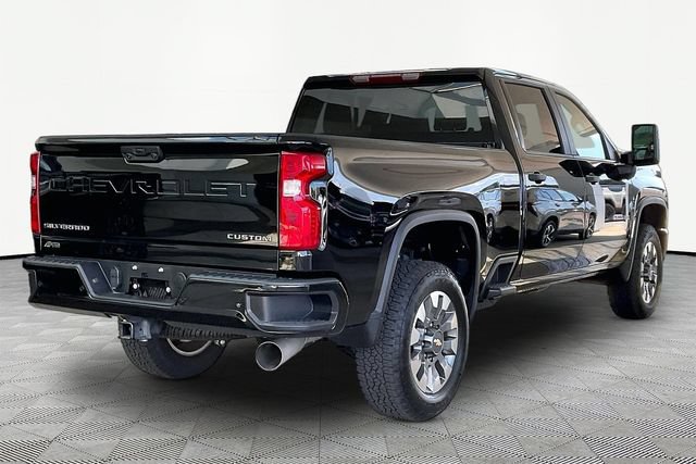 Used 2025 Chevrolet Silverado 2500 Custom w/ Custom Value Package AWD/4WD image 5