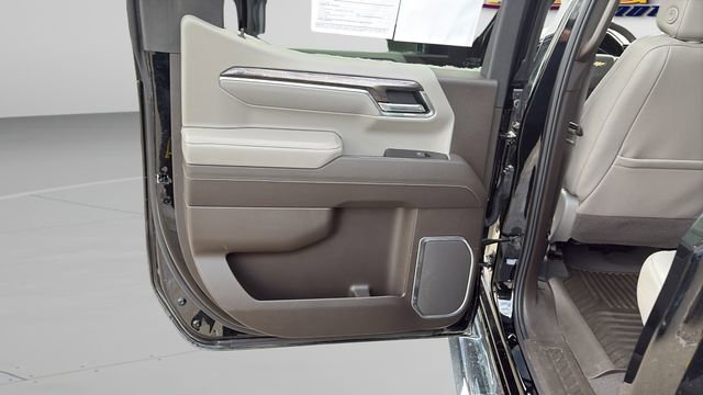 Used 2025 Chevrolet Silverado 1500 LTZ image 19