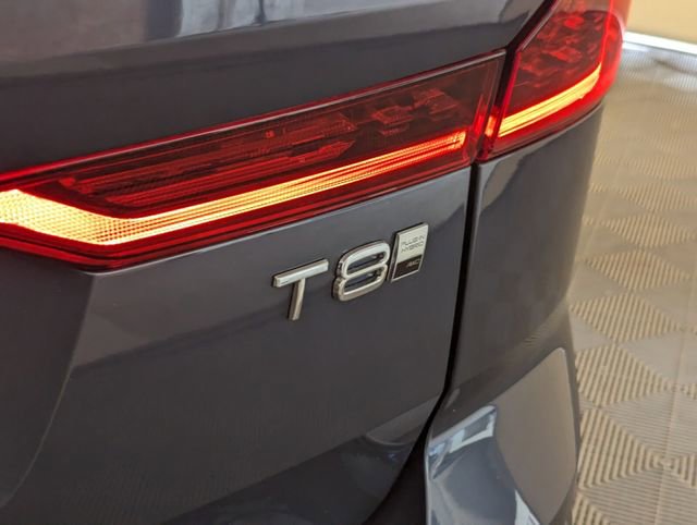 New 2026 Volvo XC60 T8 Core image 11