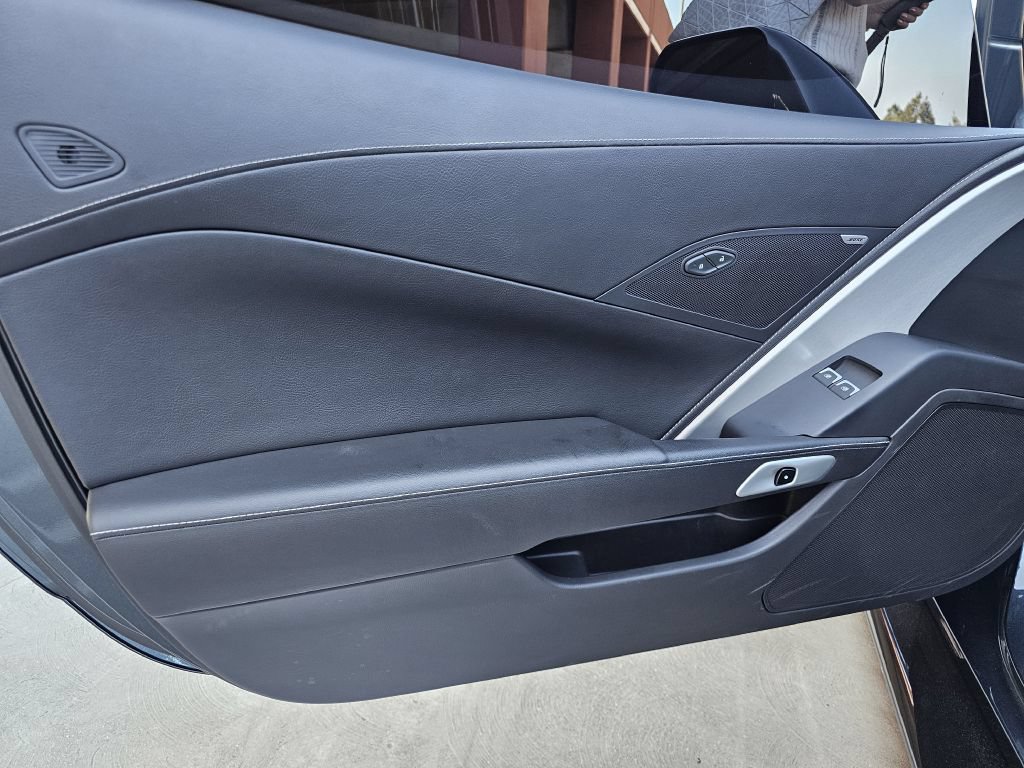 Used 2019 Chevrolet Corvette Z06 RWD image 17