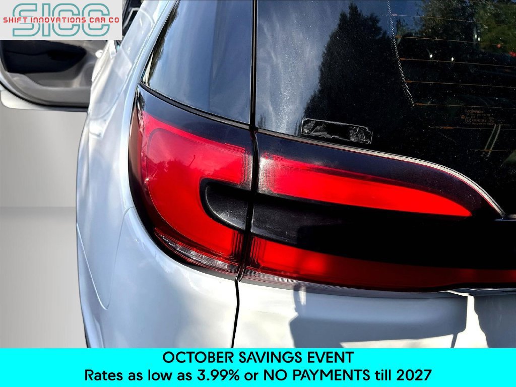 Used 2024 Chrysler Pacifica Limited FWD image 25