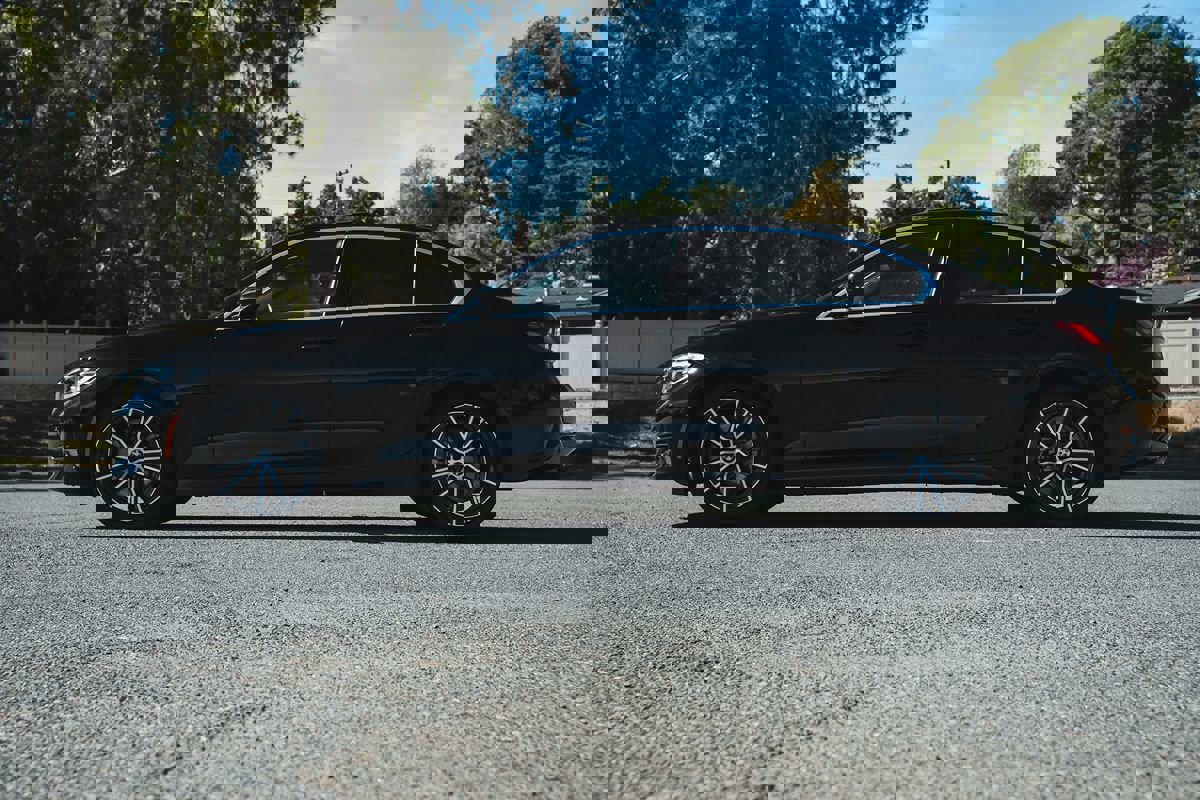 Used 2019 BMW 330i Sedan w/ Convenience Package image 4