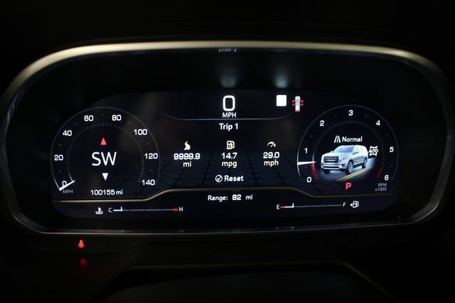Used 2023 GMC Yukon AT4 w/ Technology Package image 14