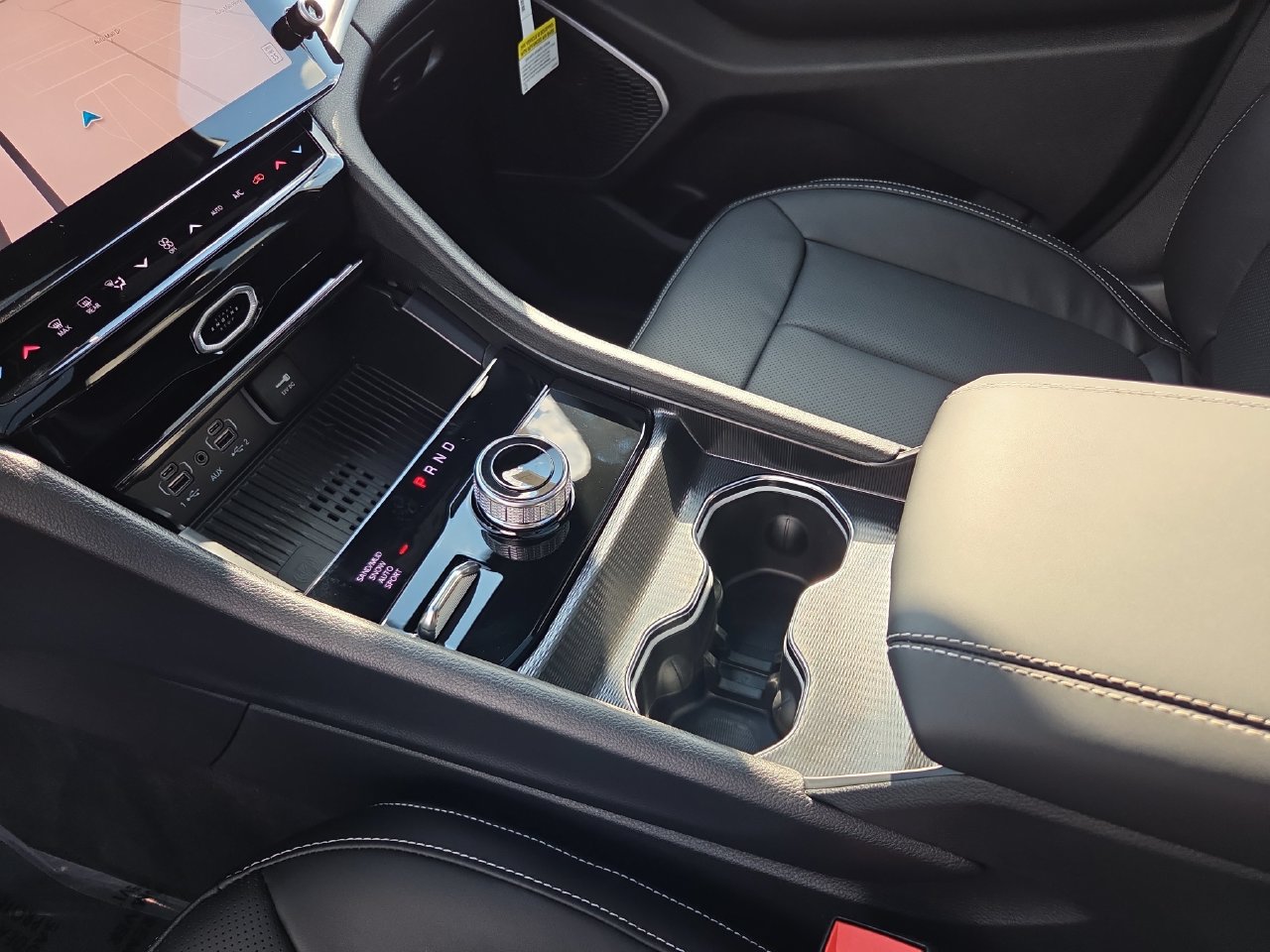 New 2027 Jeep Grand Cherokee Limited AWD/4WD image 17