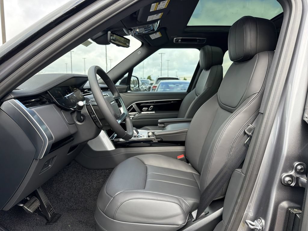 New 2026 Land Rover Range Rover SE AWD/4WD image 3