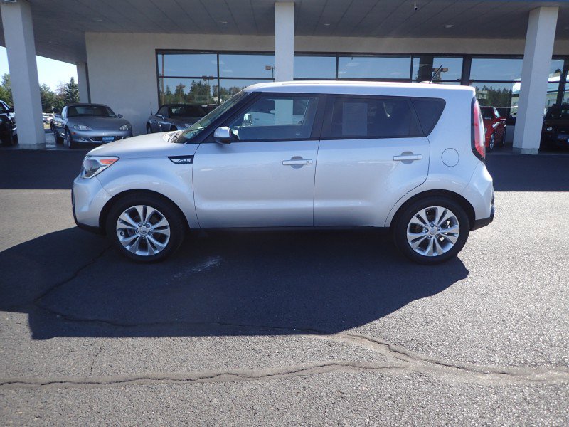 Used 2016 Kia Soul + image 2