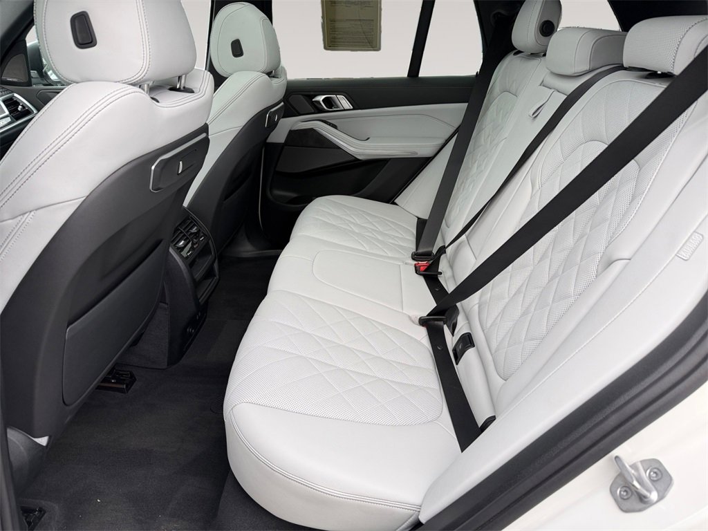 Certified 2024 BMW X5 xDrive40i w/ Premium Package image 13