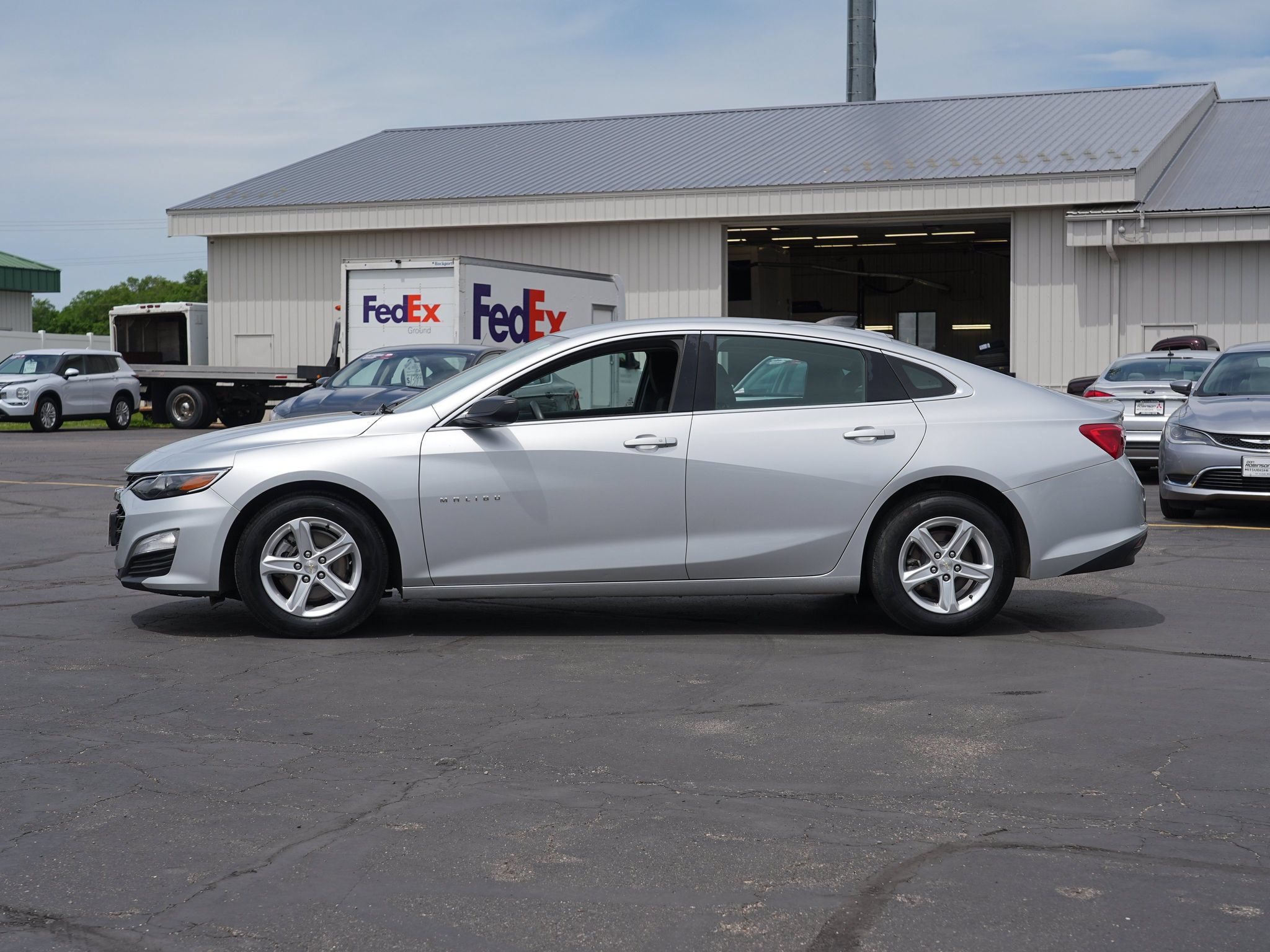 Used 2021 Chevrolet Malibu LS FWD image 7