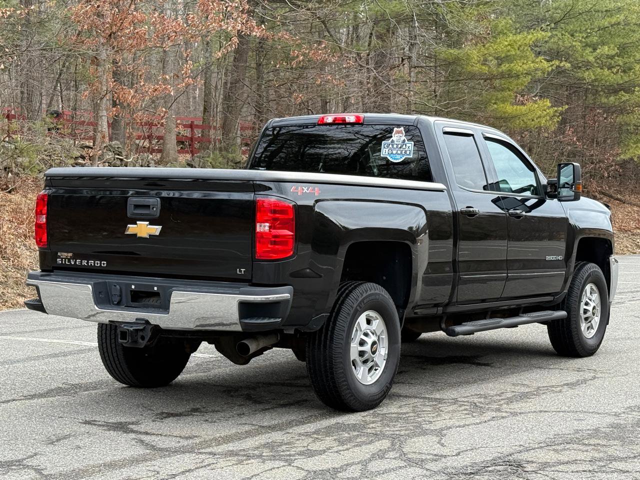 Used 2018 Chevrolet Silverado 2500 LT w/ LT Convenience Package image 4
