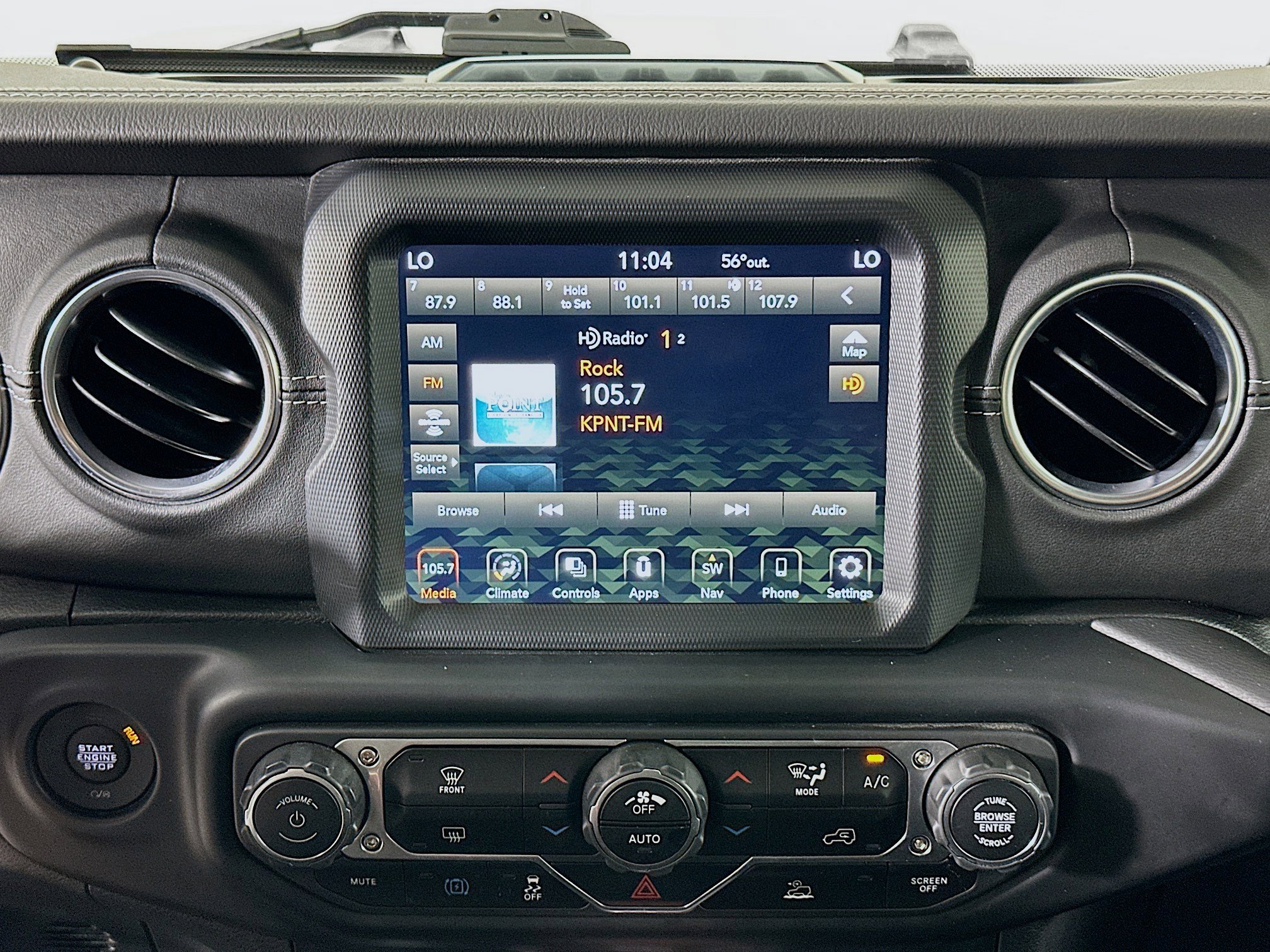 Used 2022 Jeep Wrangler Sahara image 19