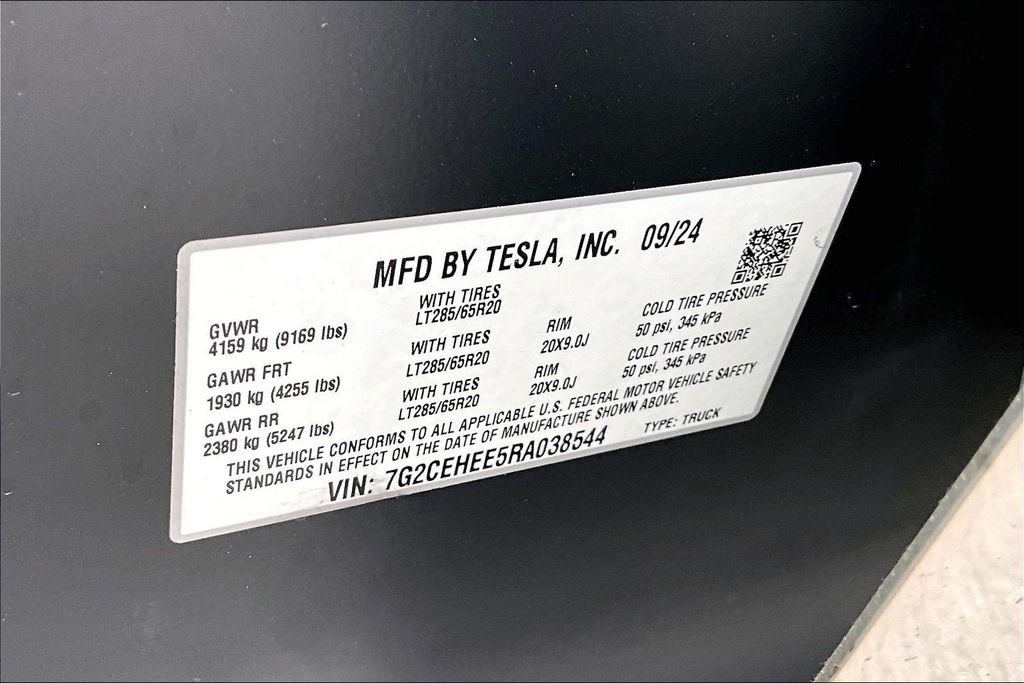 Used 2024 Tesla Cybertruck Cyberbeast AWD/4WD image 34