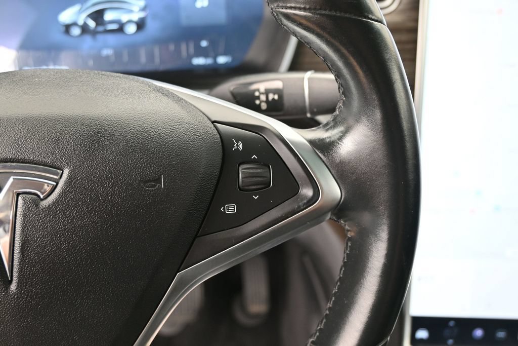 Used 2016 Tesla Model X 75D AWD/4WD image 19