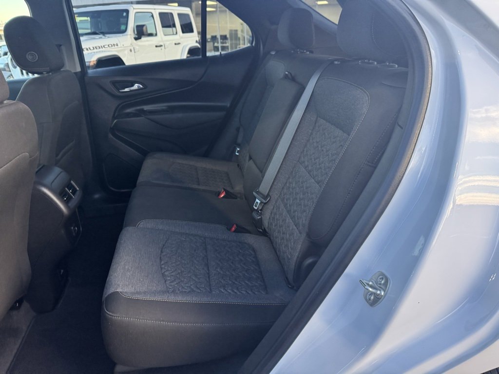 Used 2023 Chevrolet Equinox LT image 21