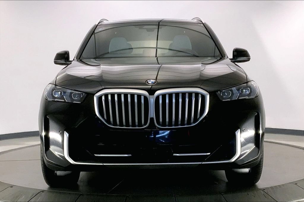 Used 2024 BMW X5 xDrive40i AWD/4WD image 2