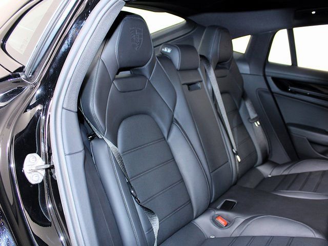 New 2026 Porsche Panamera 4 image 24