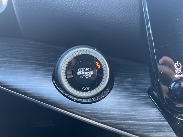 Used 2024 Jeep Wagoneer L Series II w/ Flexible Seating Group image 32