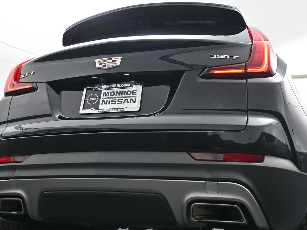Used 2023 Cadillac XT4 Premium Luxury image 10