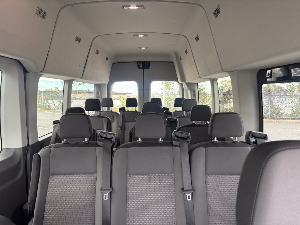 Used 2023 Ford Transit 350 XLT RWD image 28