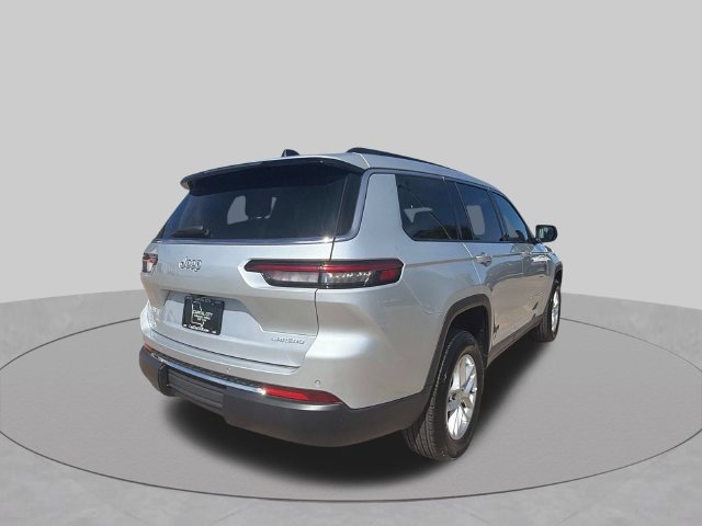 Used 2025 Jeep Grand Cherokee L Laredo AWD/4WD image 4