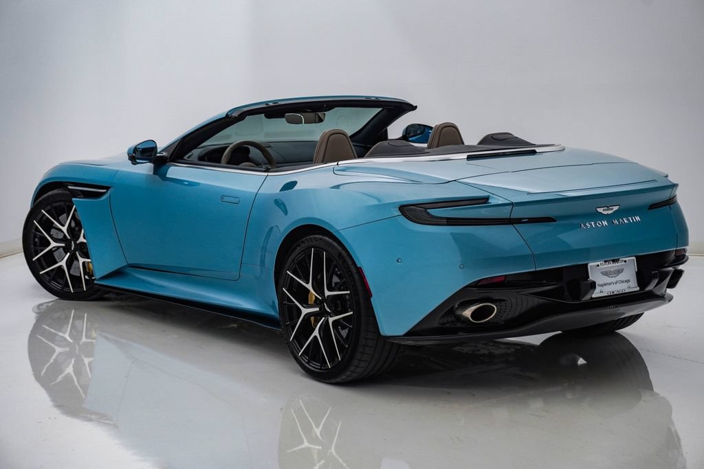 Used 2024 Aston Martin DB12 Convertible RWD image 12