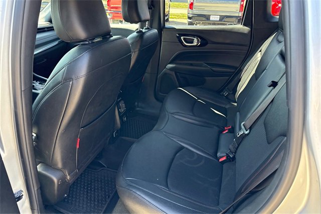 Used 2024 Jeep Compass Trailhawk image 10