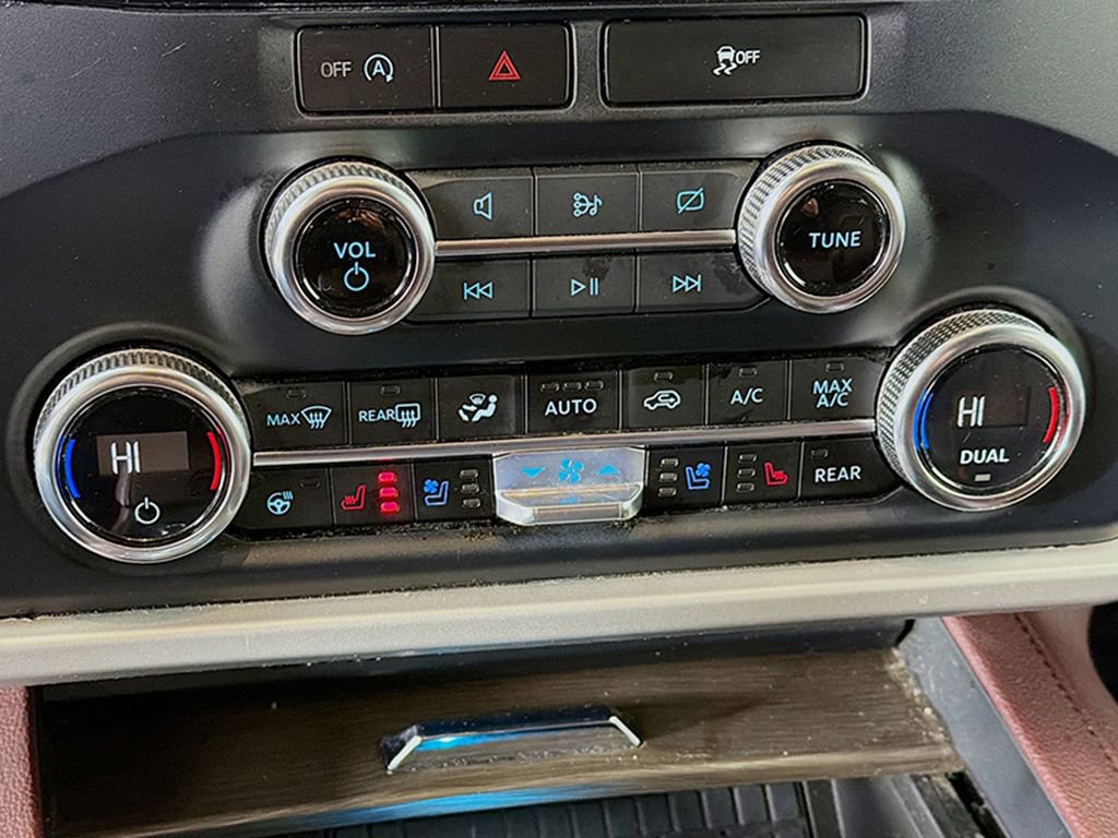 Used 2023 Ford Expedition Max Limited image 39