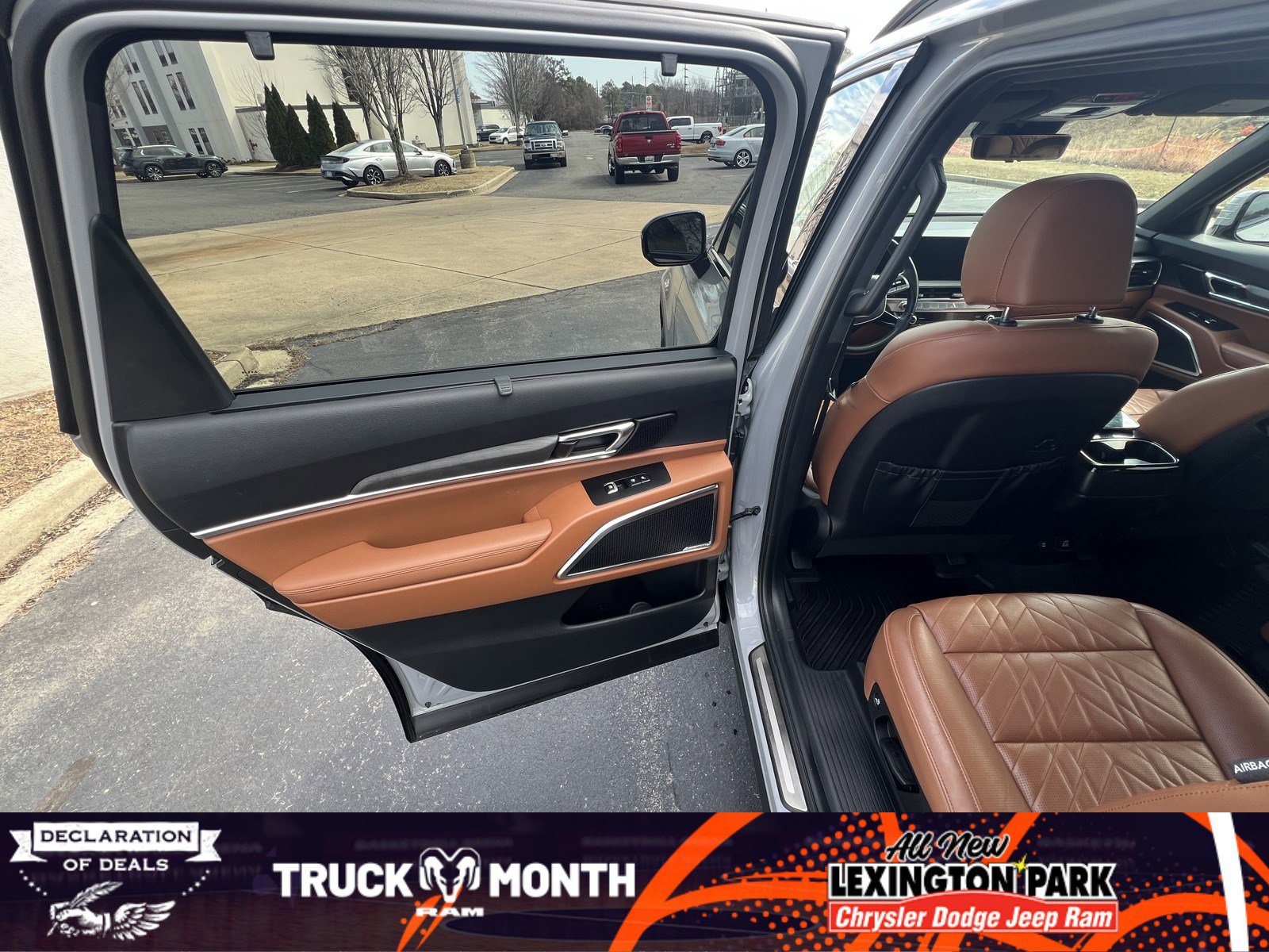 Used 2023 Kia Telluride SX Prestige X-Line image 12