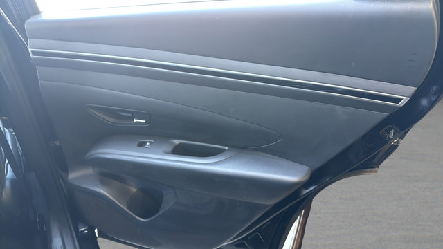 Used 2022 Hyundai Tucson SE FWD image 30