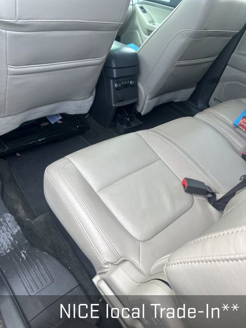 Used 2014 Ford Explorer XLT w/ Equipment Group 202A image 9