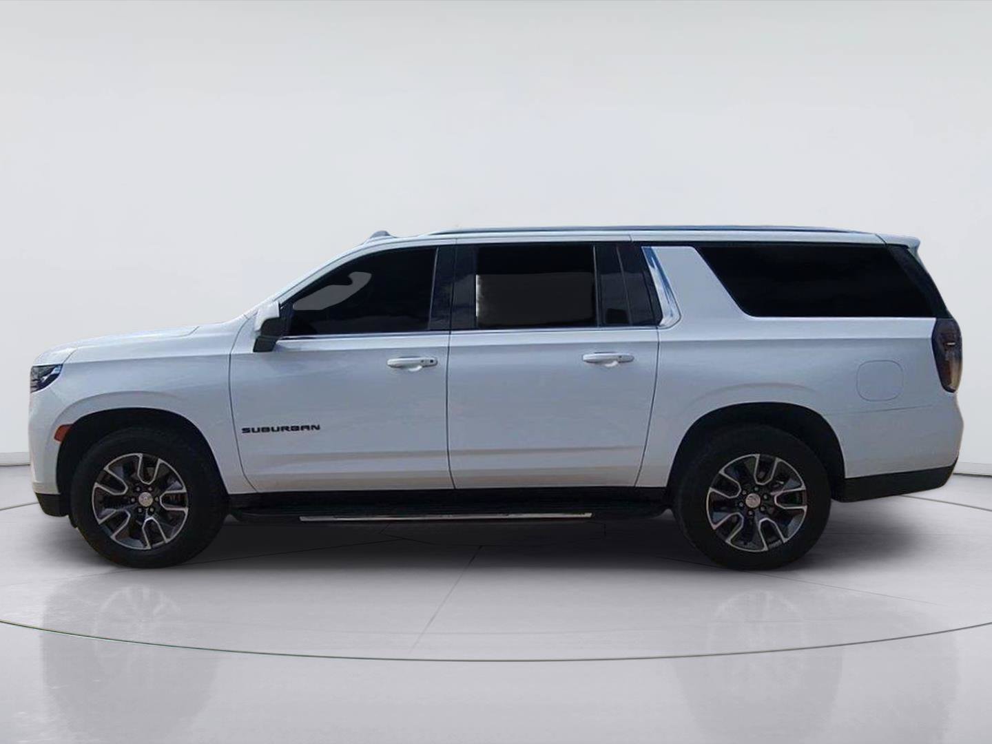 Certified 2023 Chevrolet Suburban LT AWD/4WD image 5