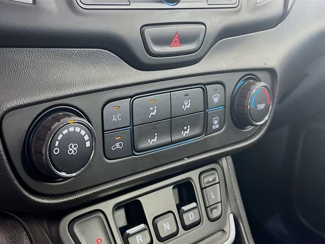 Used 2020 GMC Terrain SLE image 17