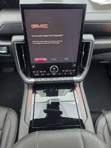 New 2026 GMC Yukon XL Denali w/ Sun & Power Step Package AWD/4WD image 32