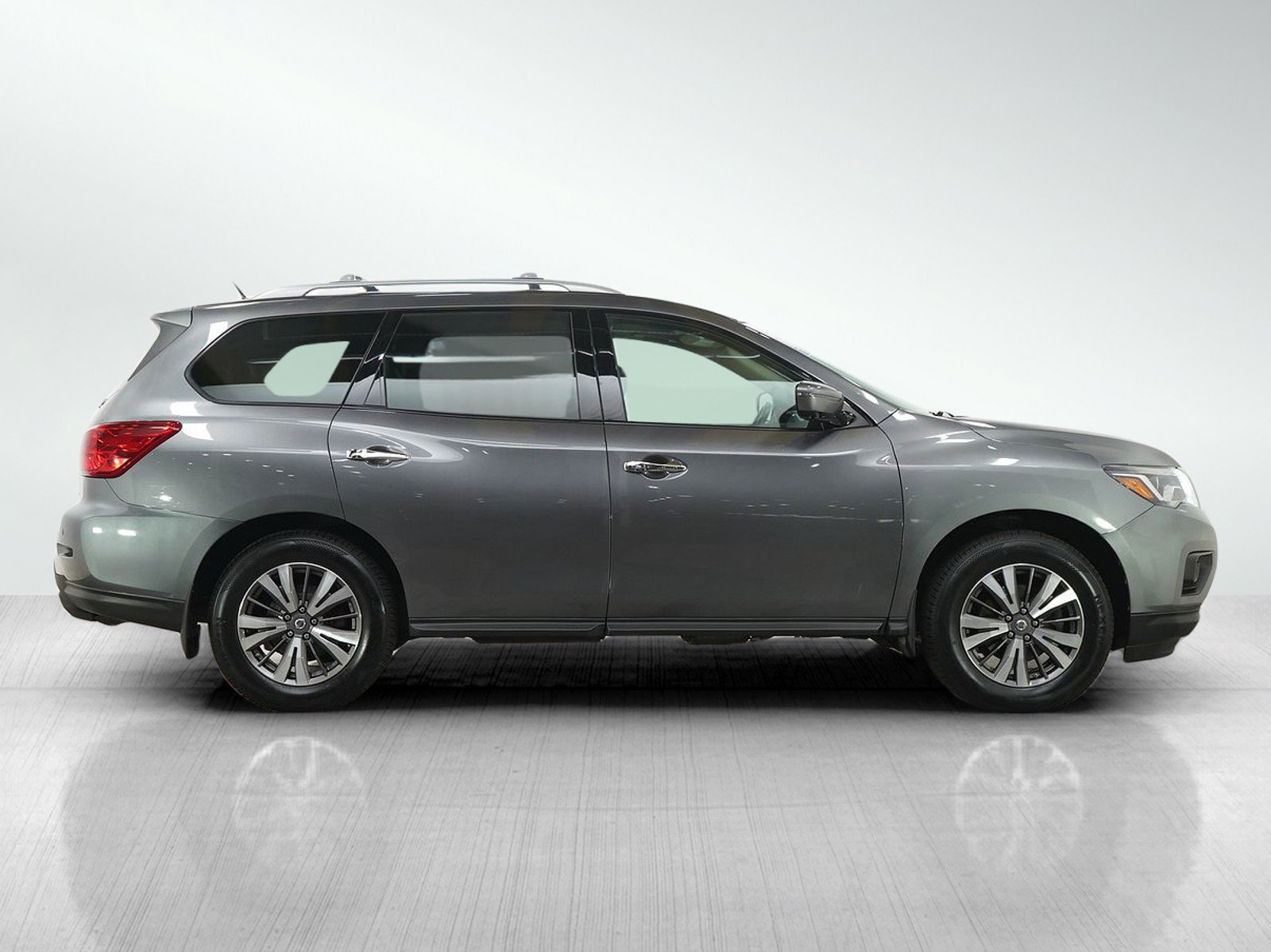 Used 2017 Nissan Pathfinder SL w/ SL Premium Package AWD/4WD image 7
