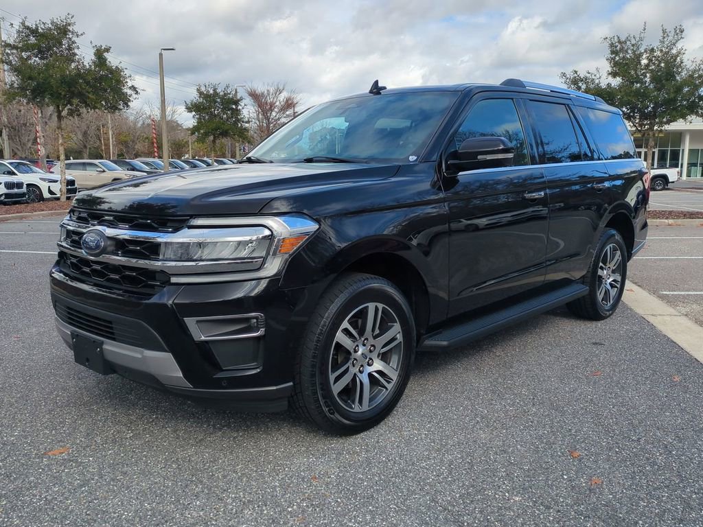 Used 2024 Ford Expedition Limited image 2