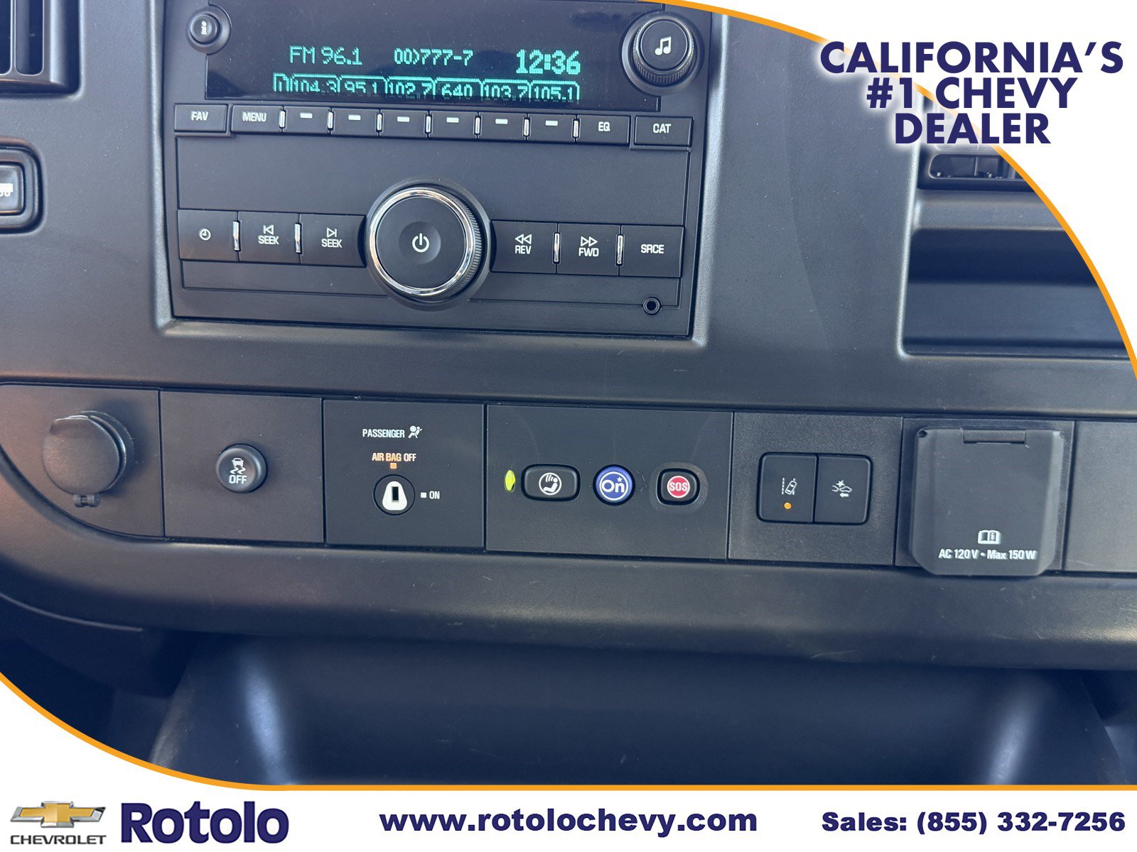 Used 2024 Chevrolet Express 3500 LT w/ LT Preferred Equipment Group RWD image 17