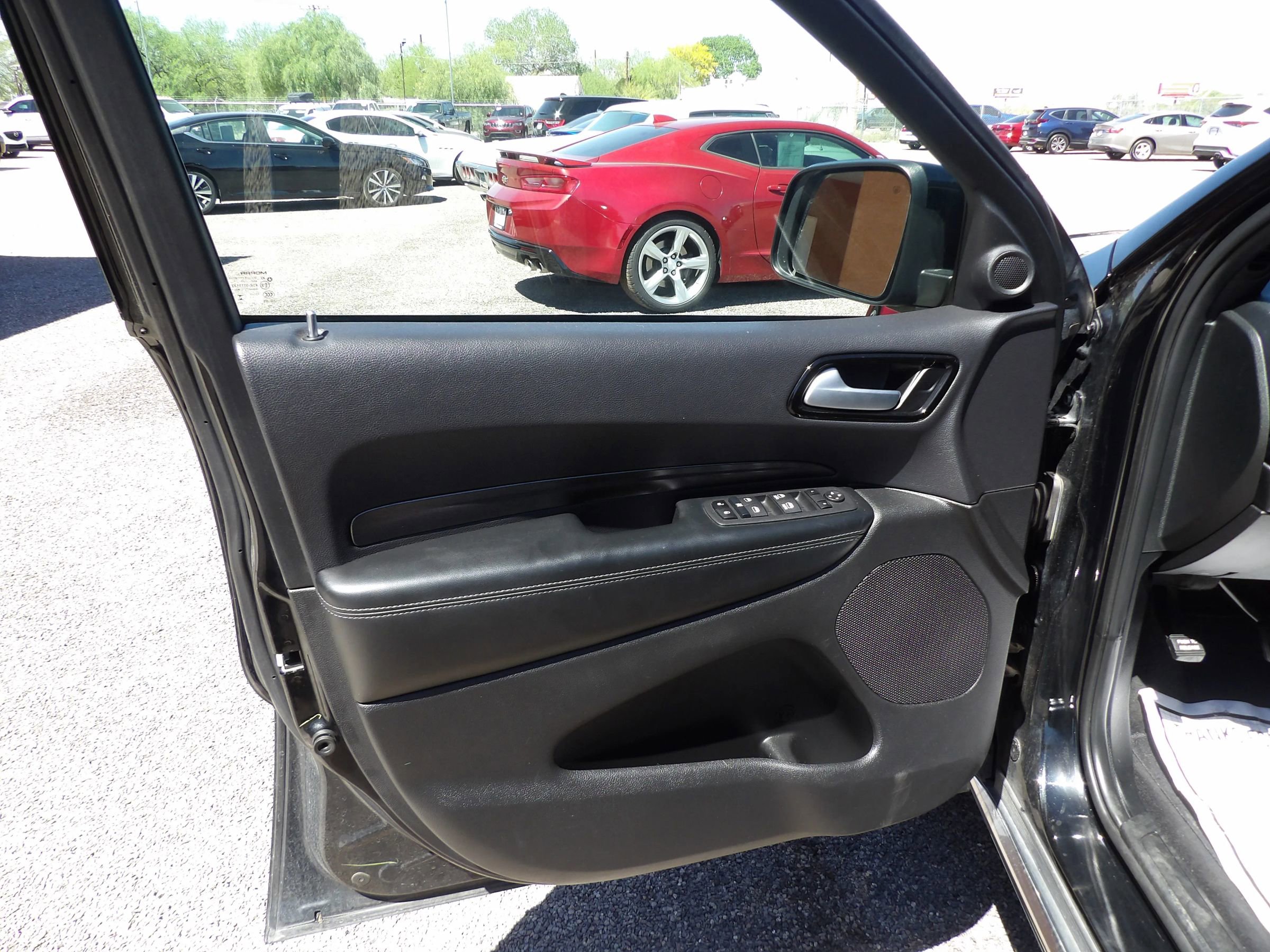 Used 2024 Dodge Durango SXT image 9