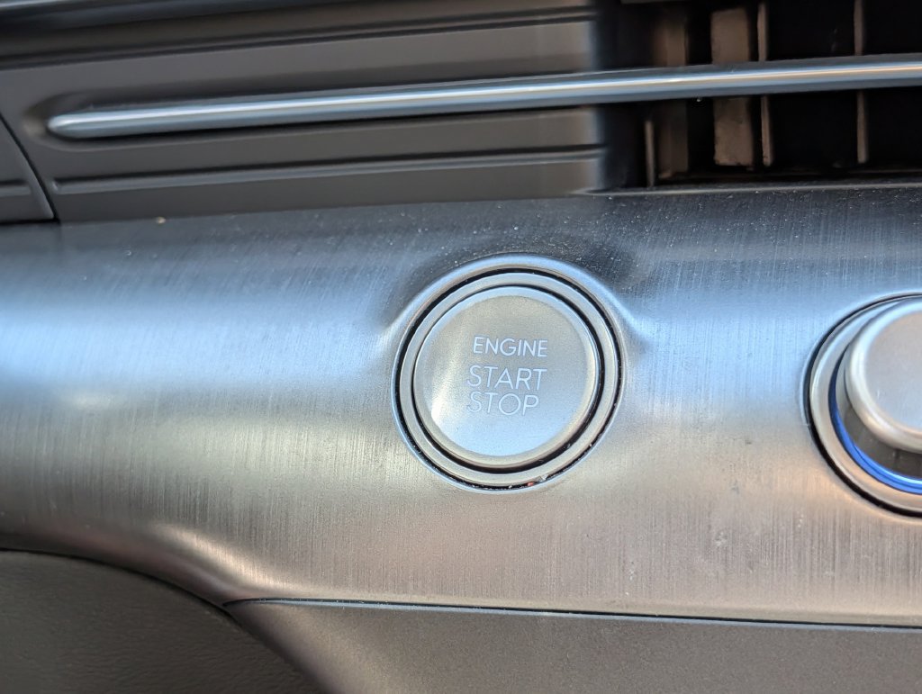 Used 2025 Hyundai Kona SEL FWD image 20