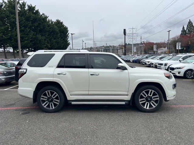 Used 2017 Toyota 4Runner SR5 Premium image 4