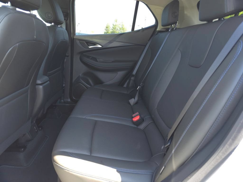 Used 2025 Buick Encore GX Sport Touring FWD image 25