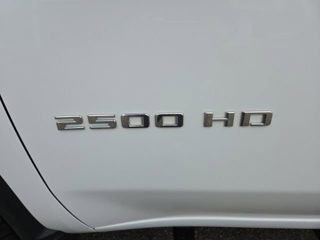 Used 2021 Chevrolet Silverado 2500 LT w/ Convenience Package image 42