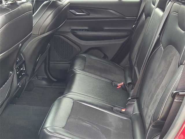 Used 2024 Jeep Grand Cherokee Altitude image 15